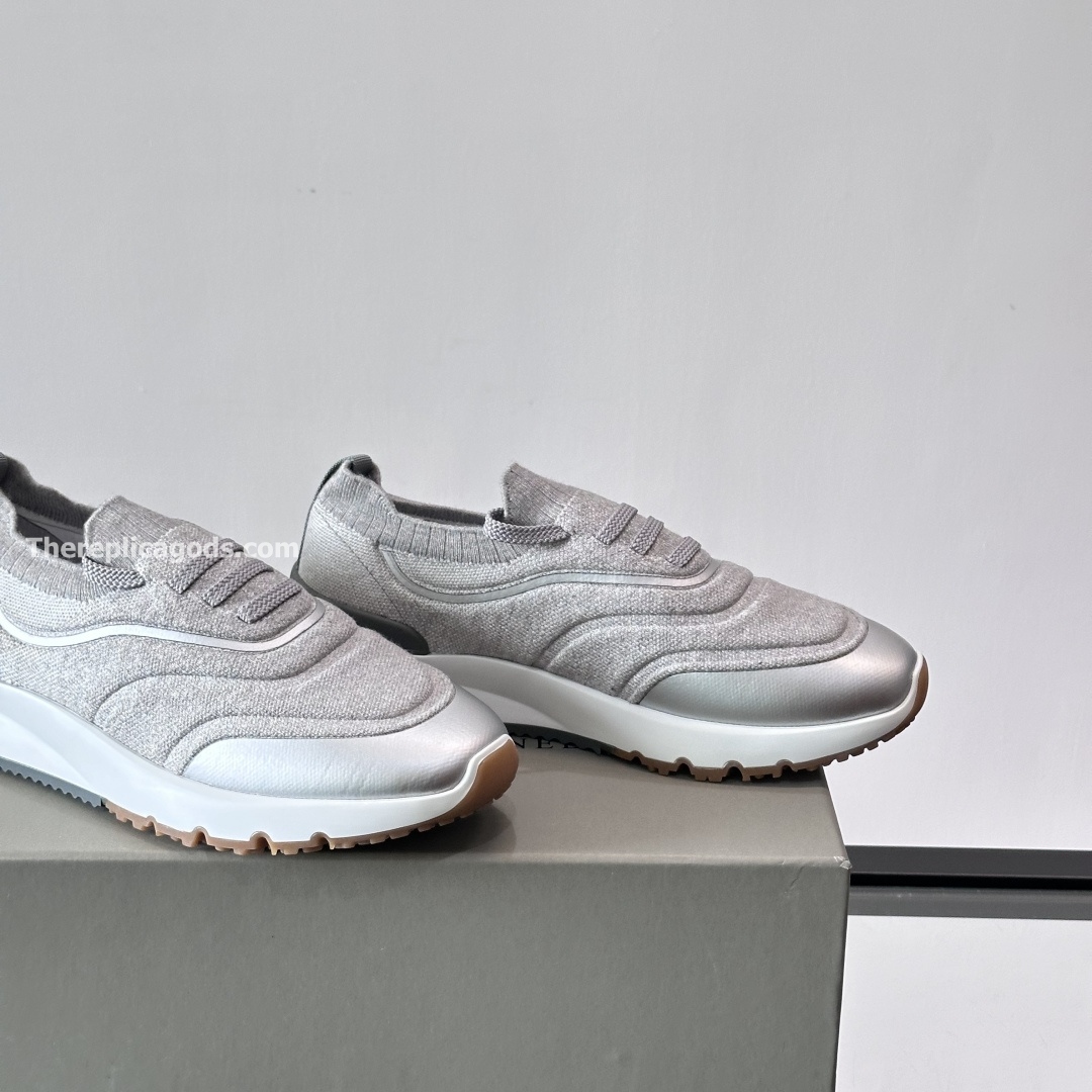 KNIT SNEAKERS IN GREY