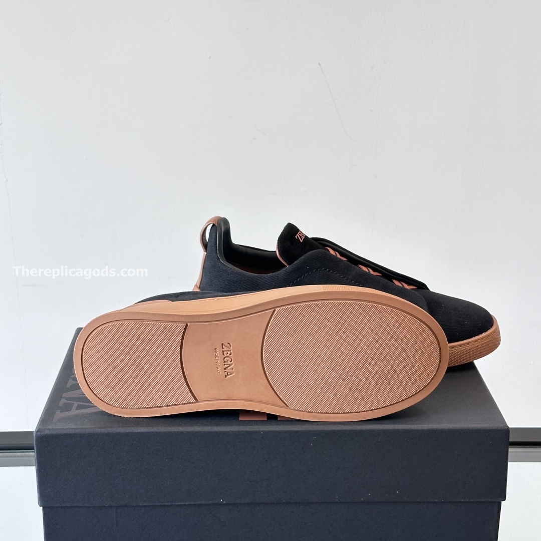 BLACK SUEDE TRIPLE STITCH SNEAKERS