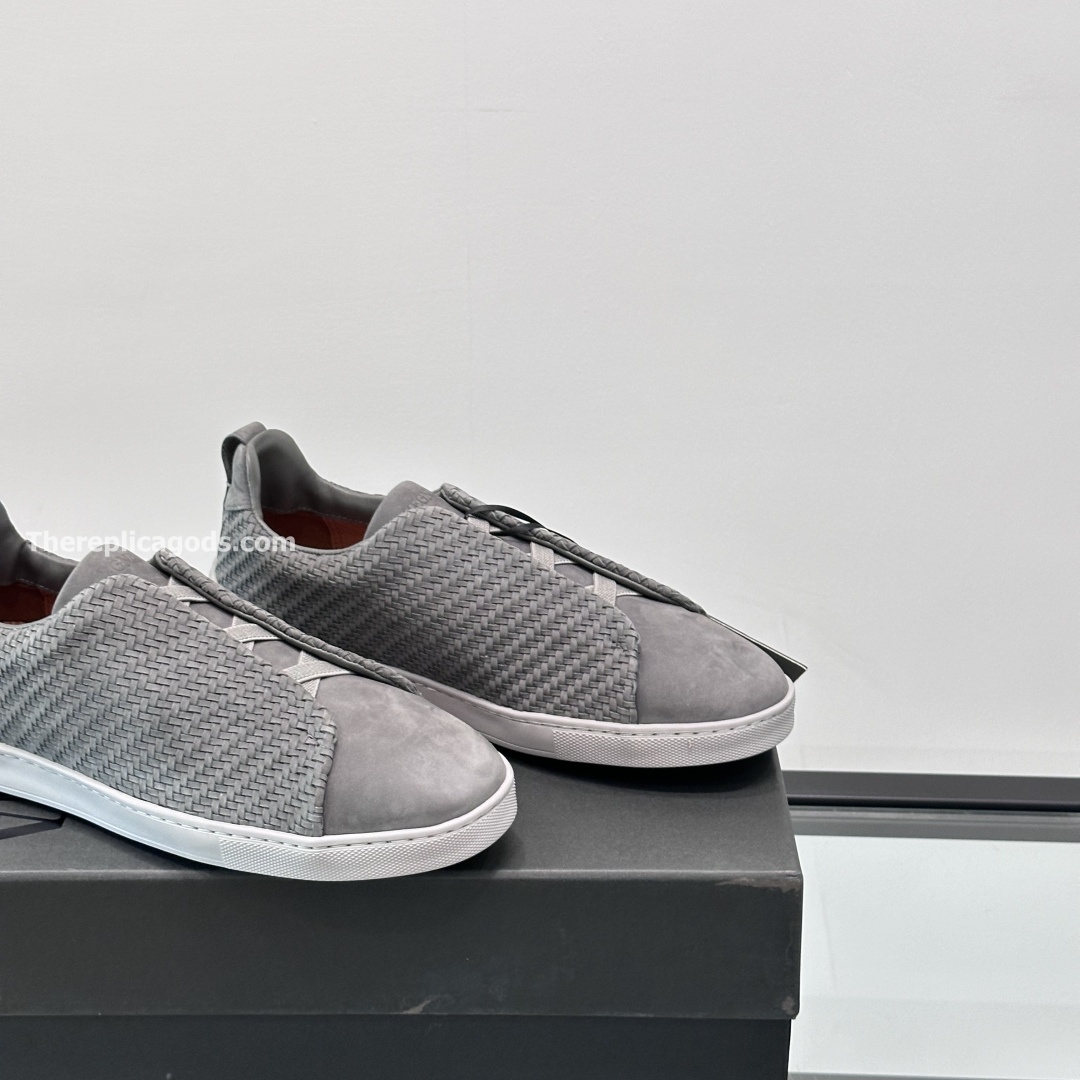 GREY LEATHER TRIPLE STITCH SNEAKERS
