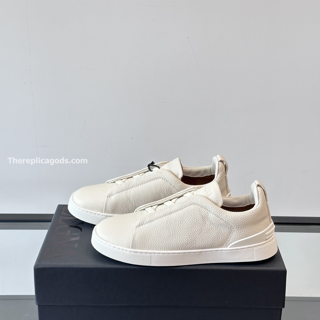 TRIPLE WHITE LEATHER TRIPLE STITCH SNEAKERS
