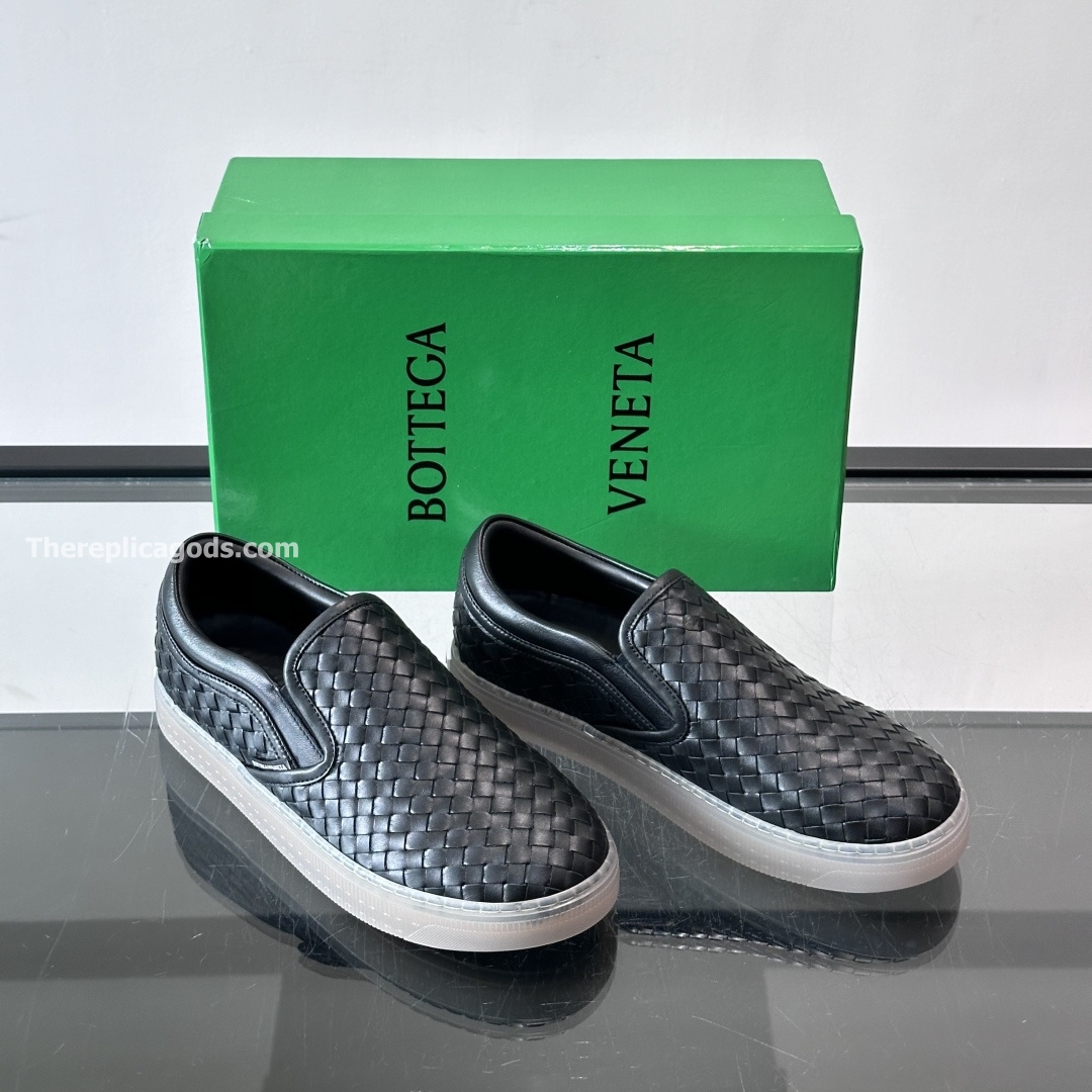 SERENA SNEAKERS IN BLACK - BV31
