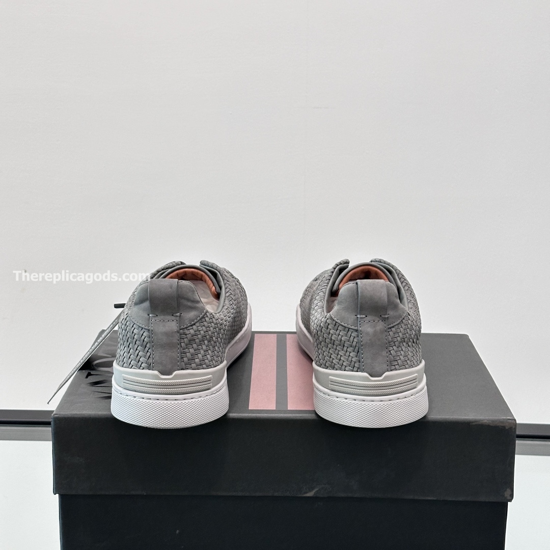 GREY LEATHER TRIPLE STITCH SNEAKERS