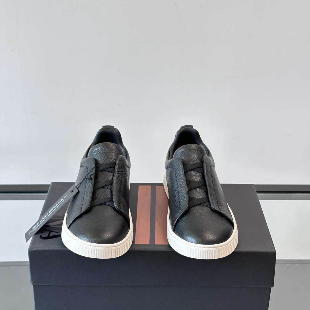 BLACK LEATHER TRIPLE STITCH SNEAKERS, photo 3