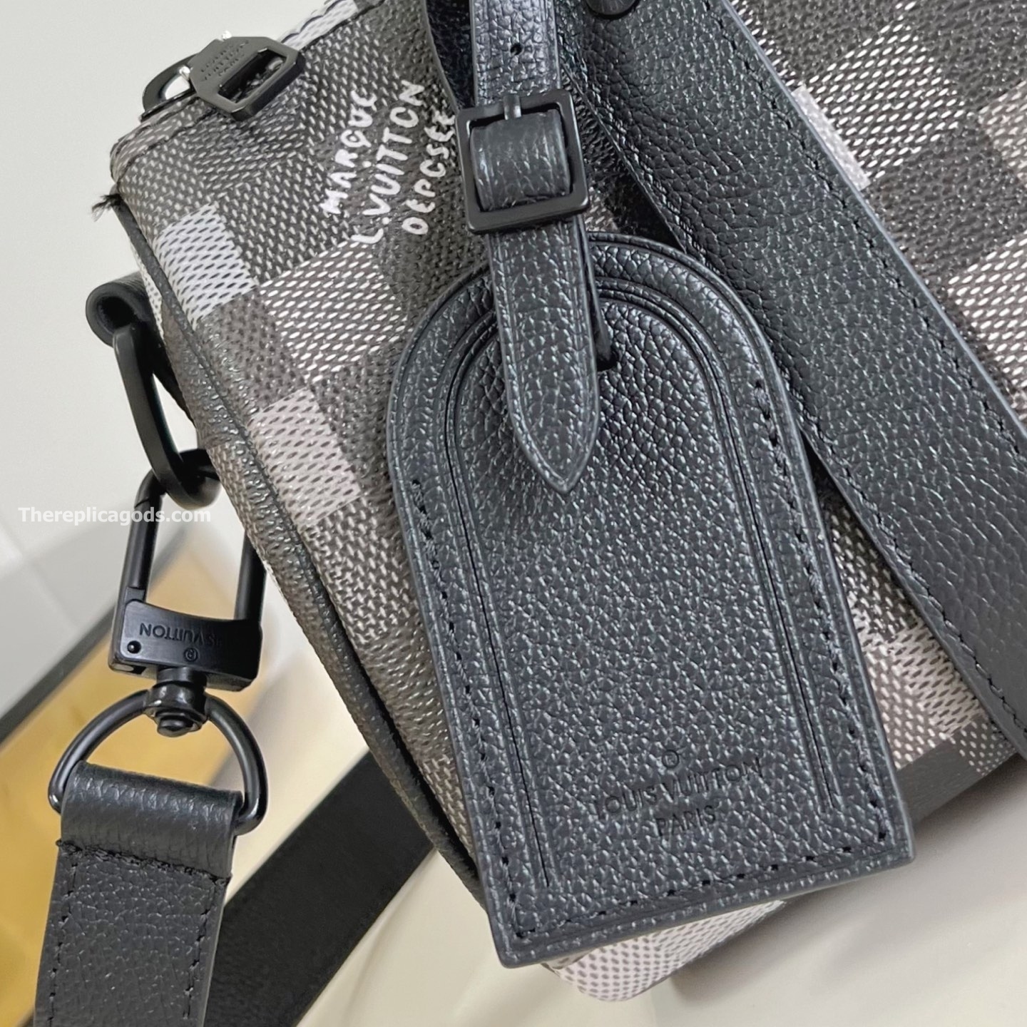 KEEPALL BANDOULIERE 25 BAG IN BLACK M14919