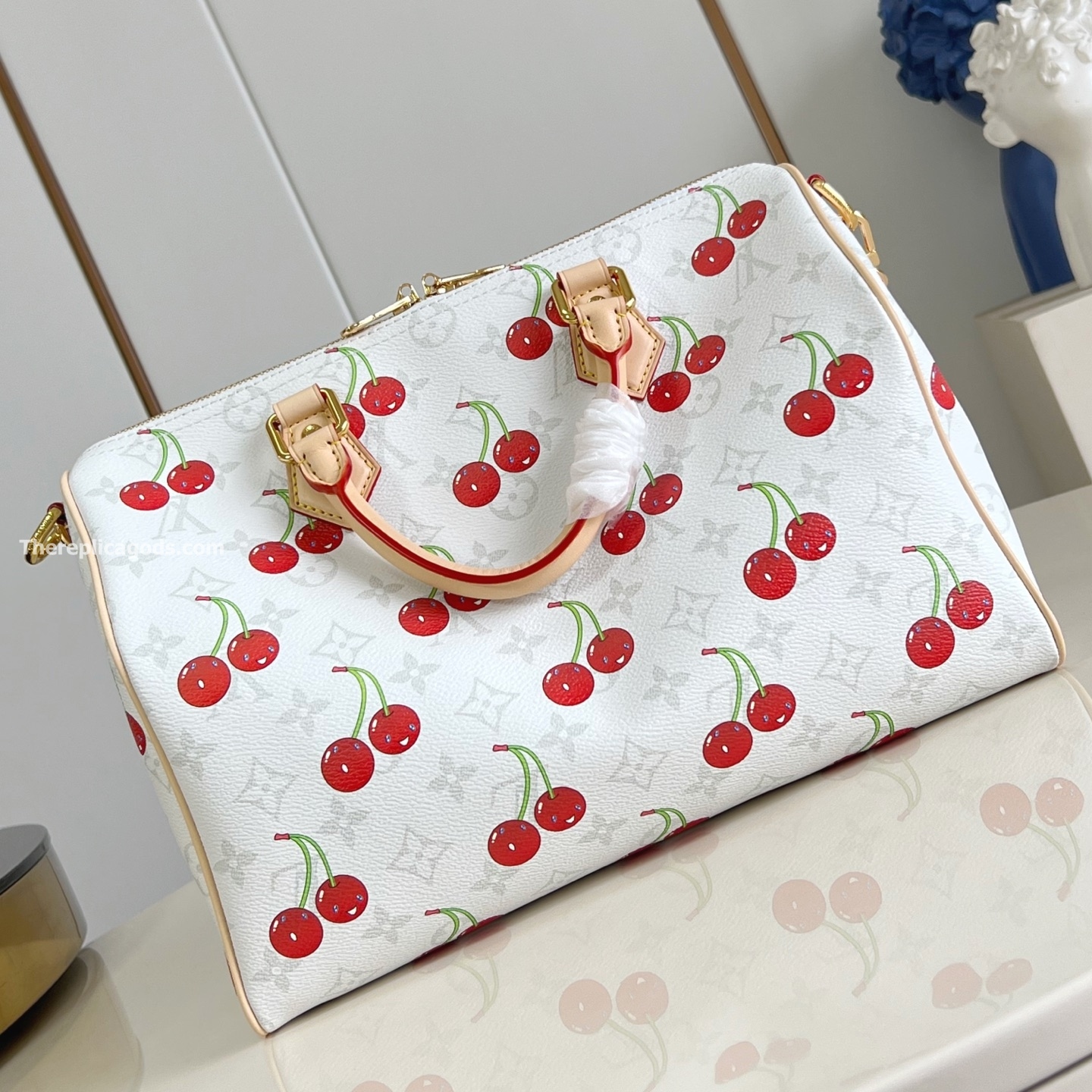 x TAKASHI MURAKAMI SPEEDY SOFT BANDOULIERE 30 WHITE MONOGRAM CANVAS M14238