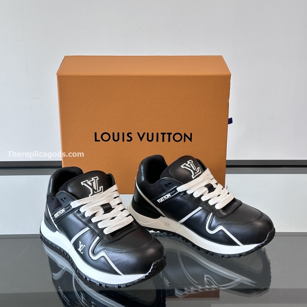 RUN AWAY MAXI SNEAKERS IN BLACK - LV942