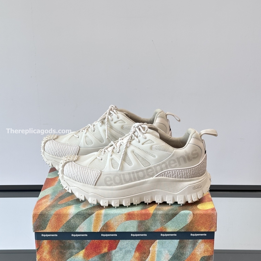 TRAILGRIP AMOEBA TRAINERS IN WHITE - MC34