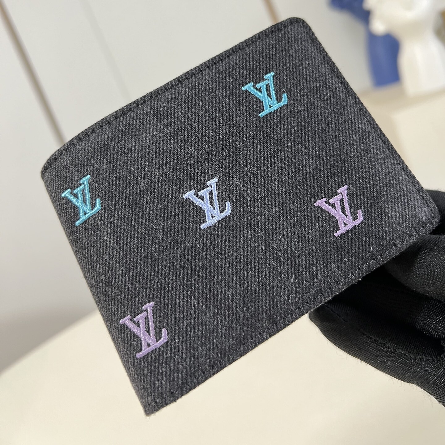 MULTIPLE WALLET GRADIENT BLUE LV BLASON DENIM M13964