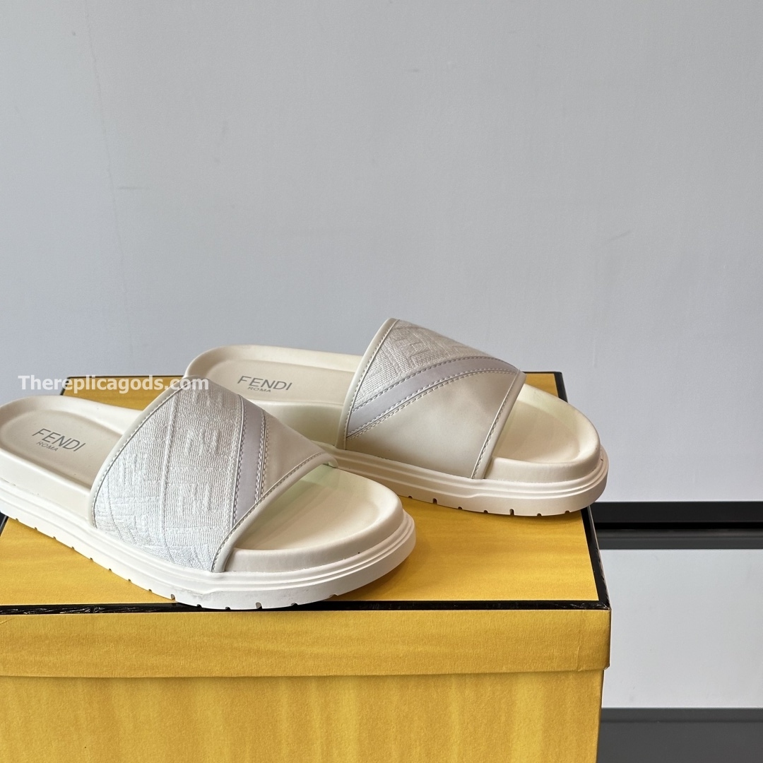 DIAGONAL SLIDES WHITE FF JACQUARD AND LEATHER SLIDES - FDS10