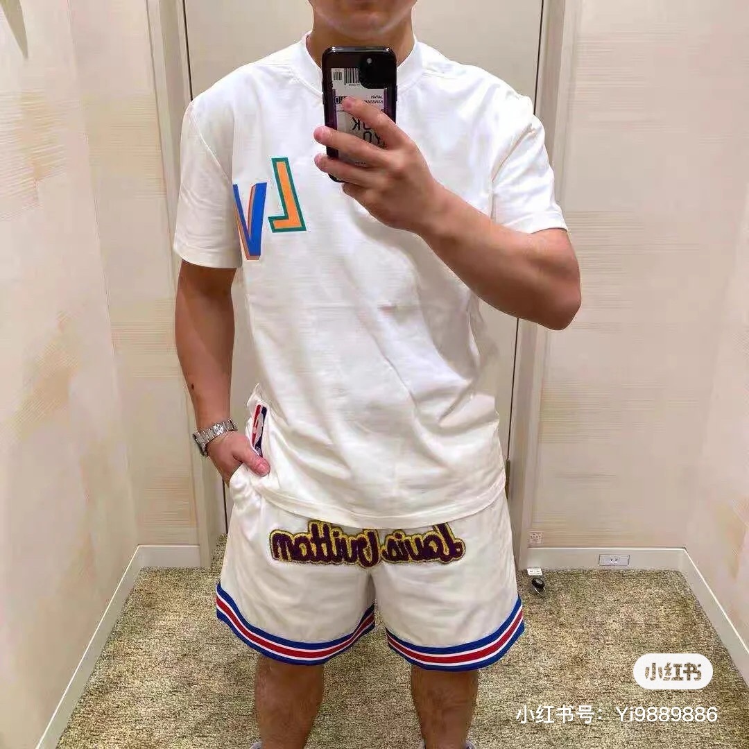 LV x NBA BASKETBALL SHORT-SLEEVED T-SHIRT IN WHITE - TP582
