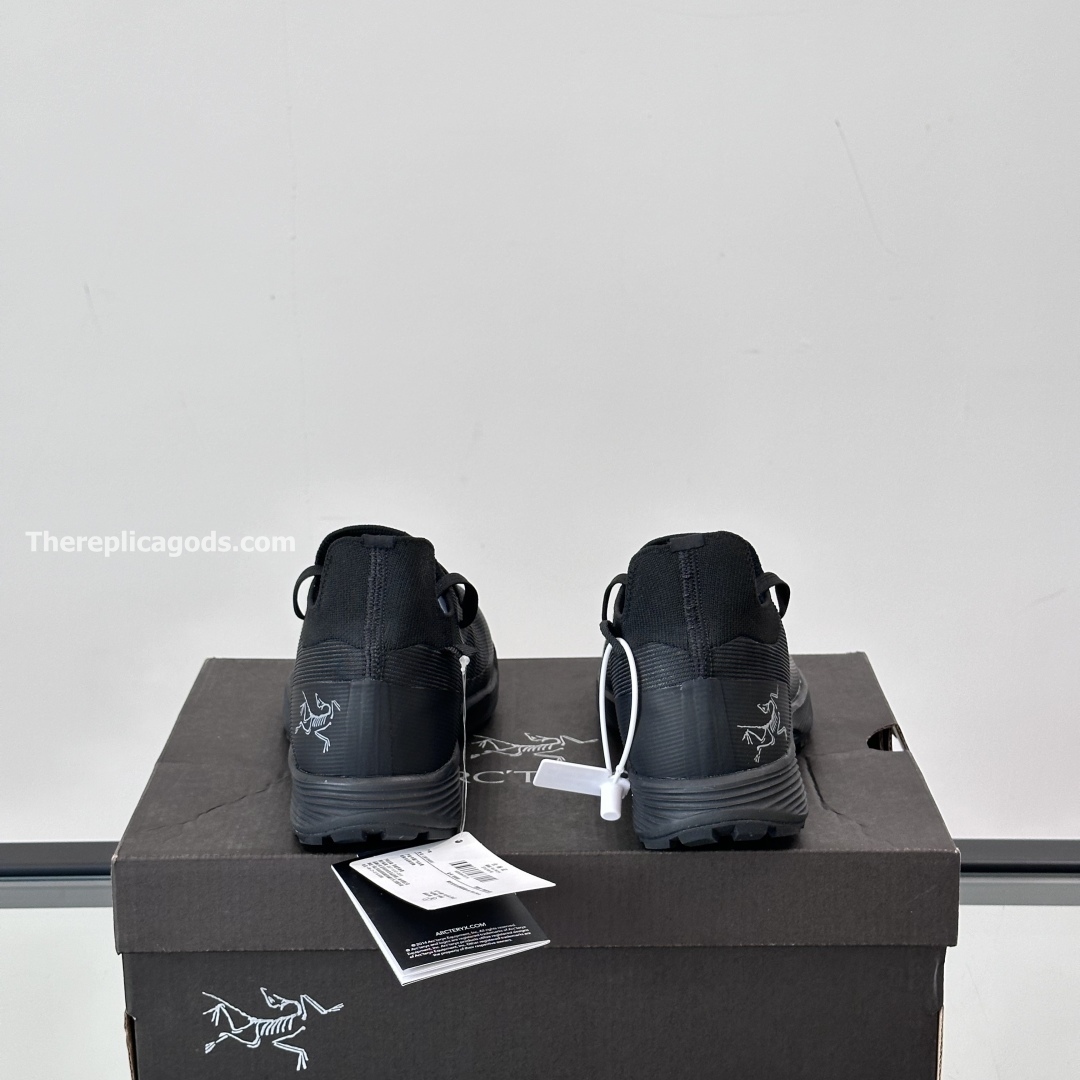 NORVAN SL 3 SNEAKERS IN BLACK