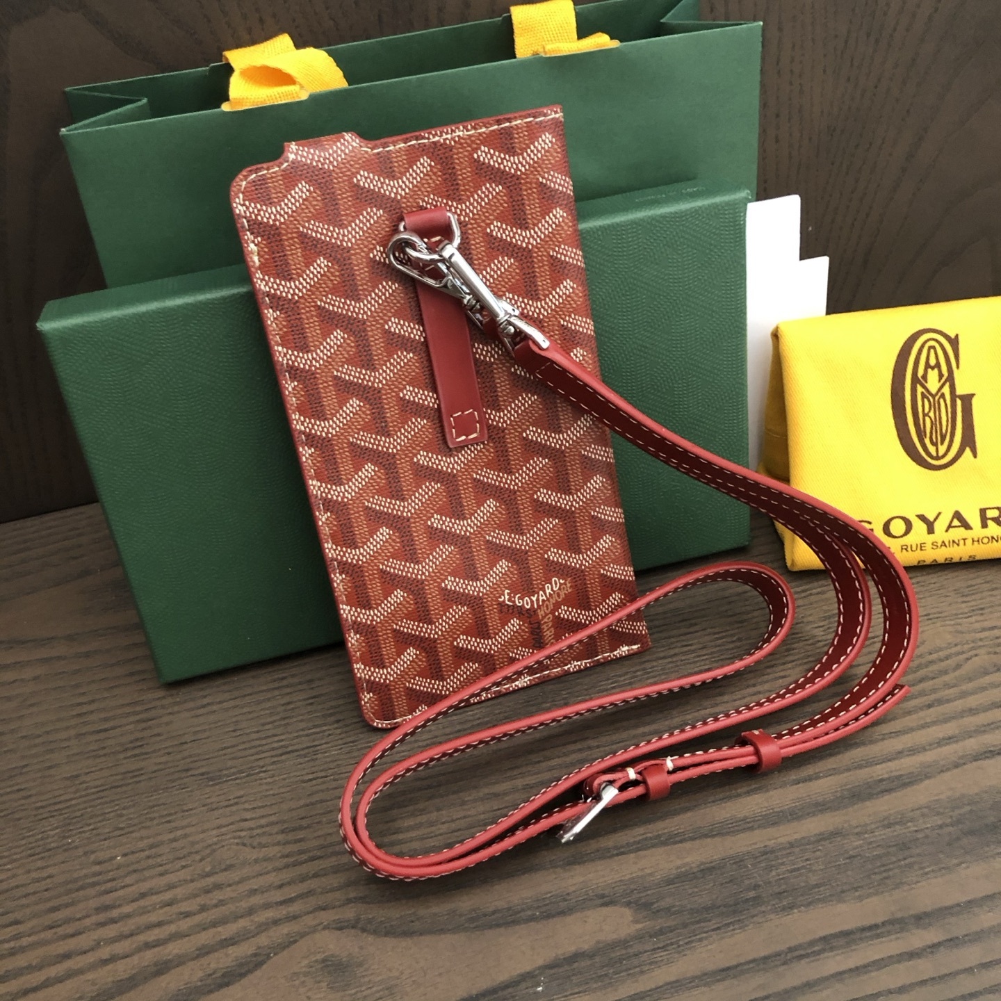 MONTMARTRE GM CASE IN RED