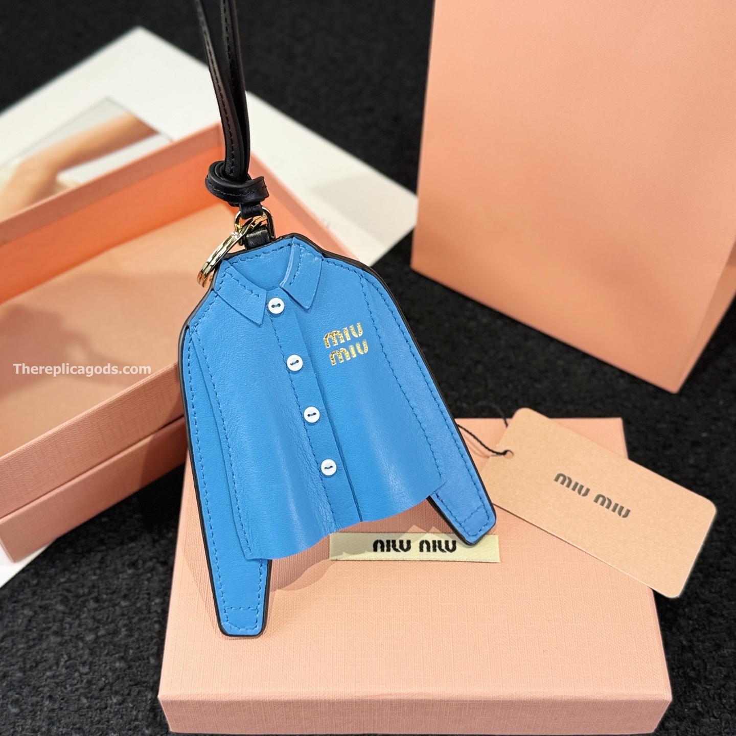 LEATHER SHIRT KEYCHAIN IN BLUE