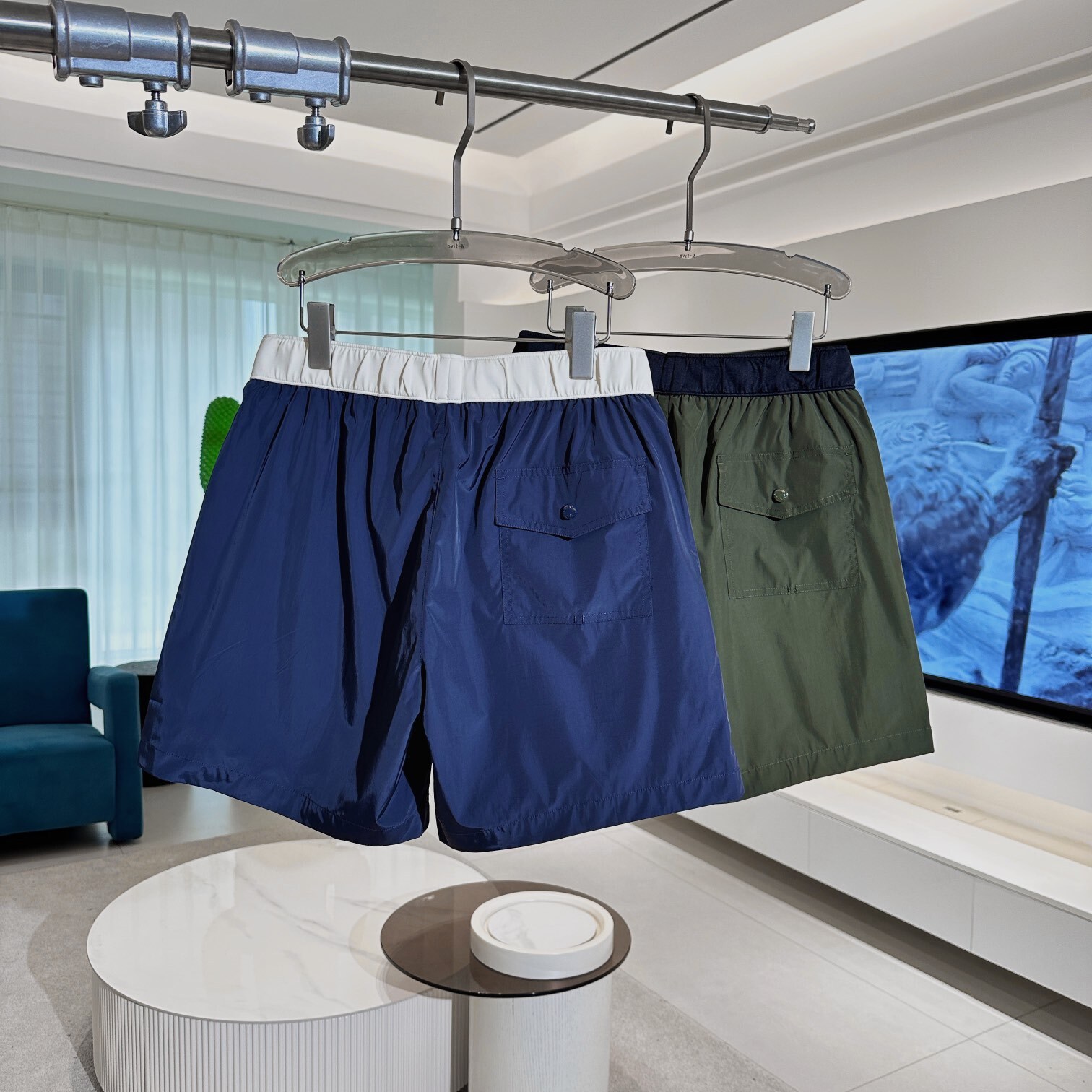 LOGO PATCH SWIM SHORTS IN BLUE - TP628