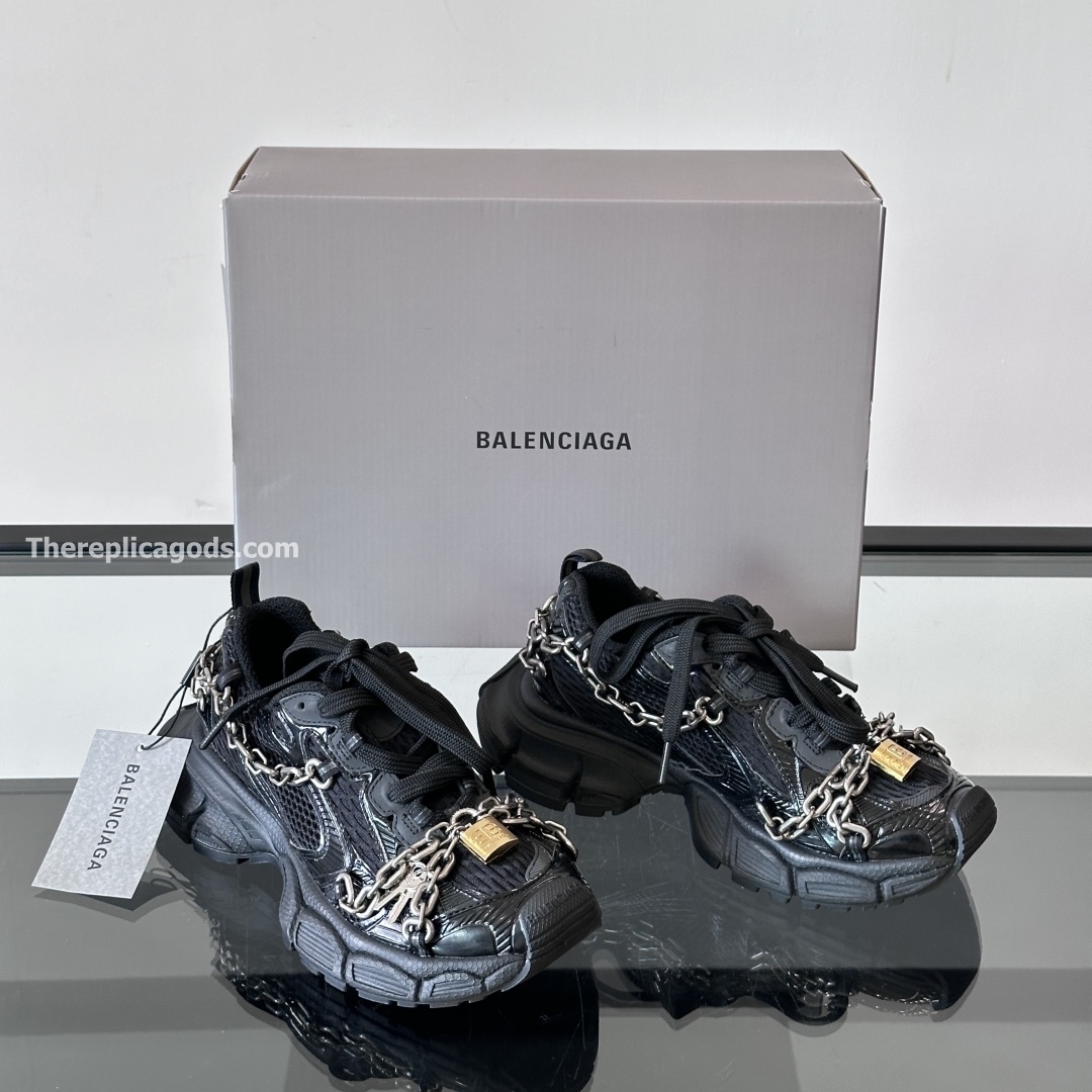 3XL CHAIN MESH SNEAKERS IN BLACK - BB274