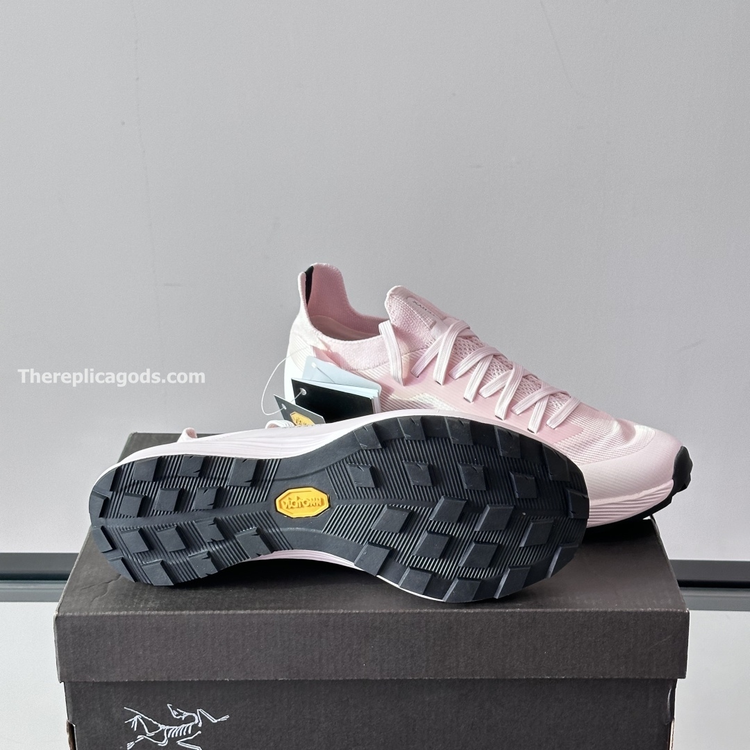 NORVAN SL 3 SNEAKERS IN PINK