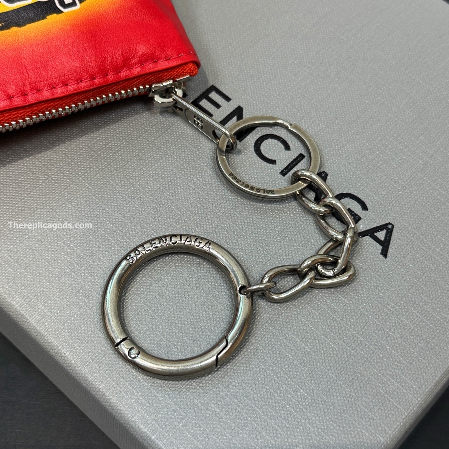 CHARM/KEYCHAIN CHIPS IN RED