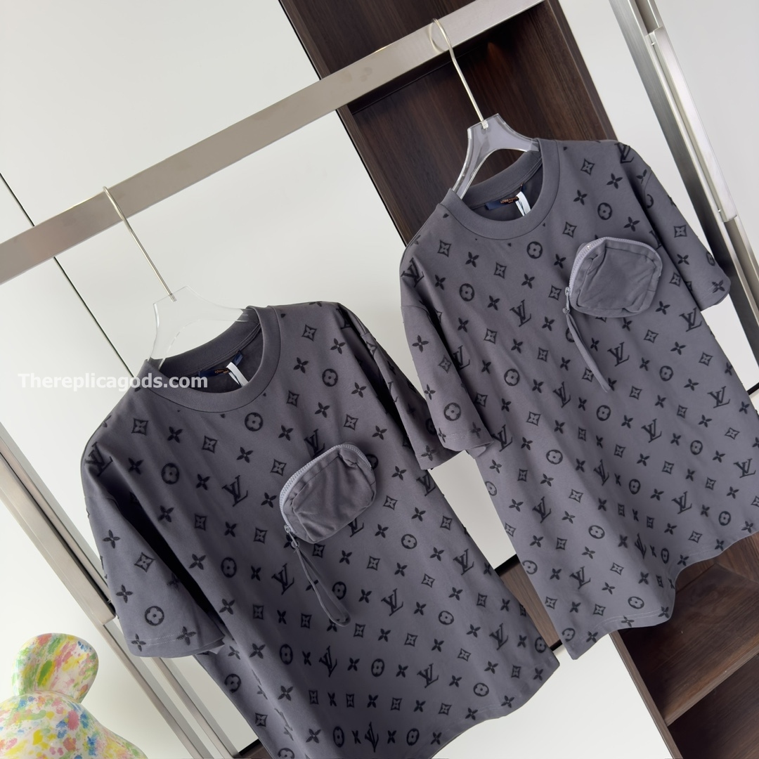 HOOK AND LOOP MONOGRAM SHORT-SLEEVE T-SHIRT IN GREY - TP646