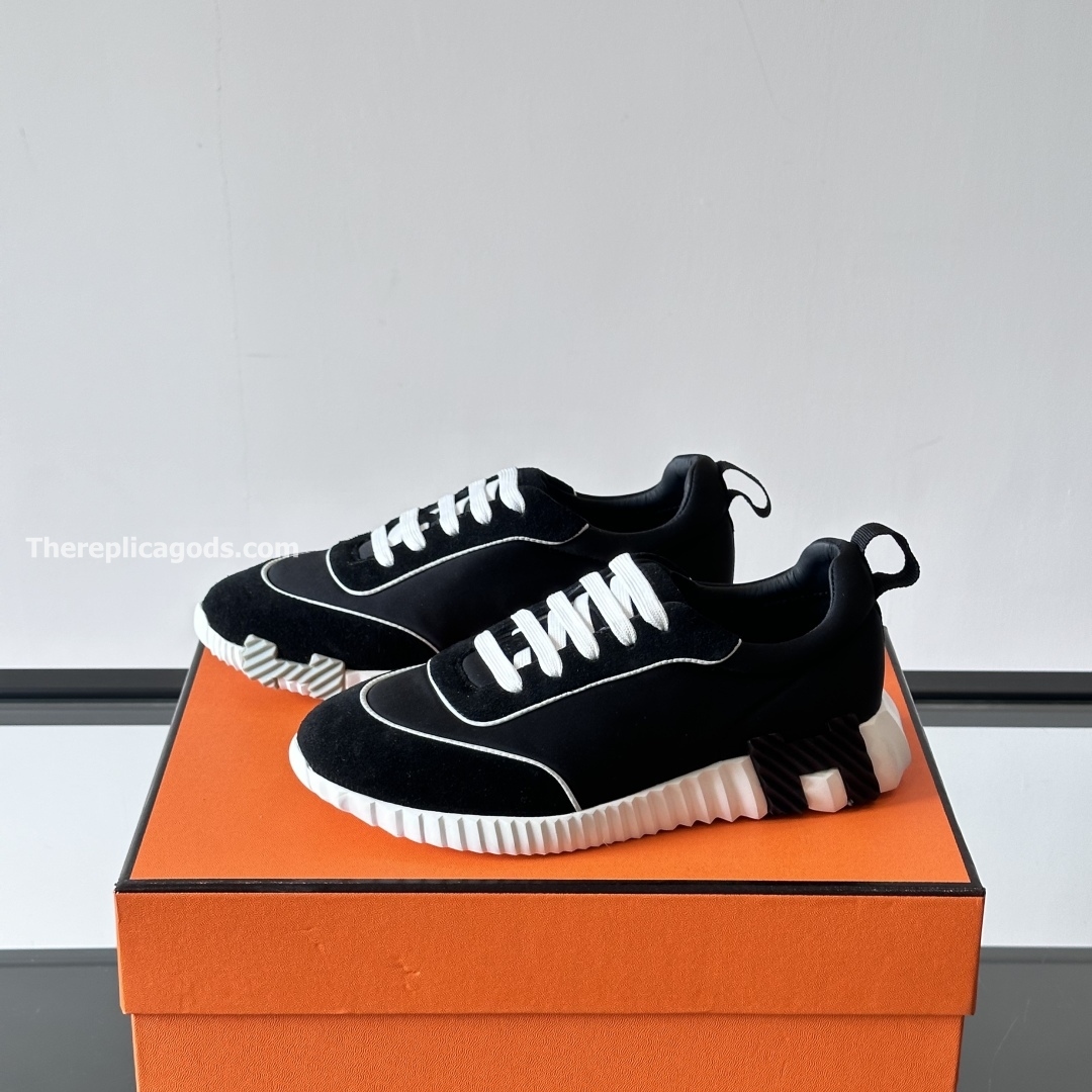BOUNCING SNEAKERS IN BLACK - H260