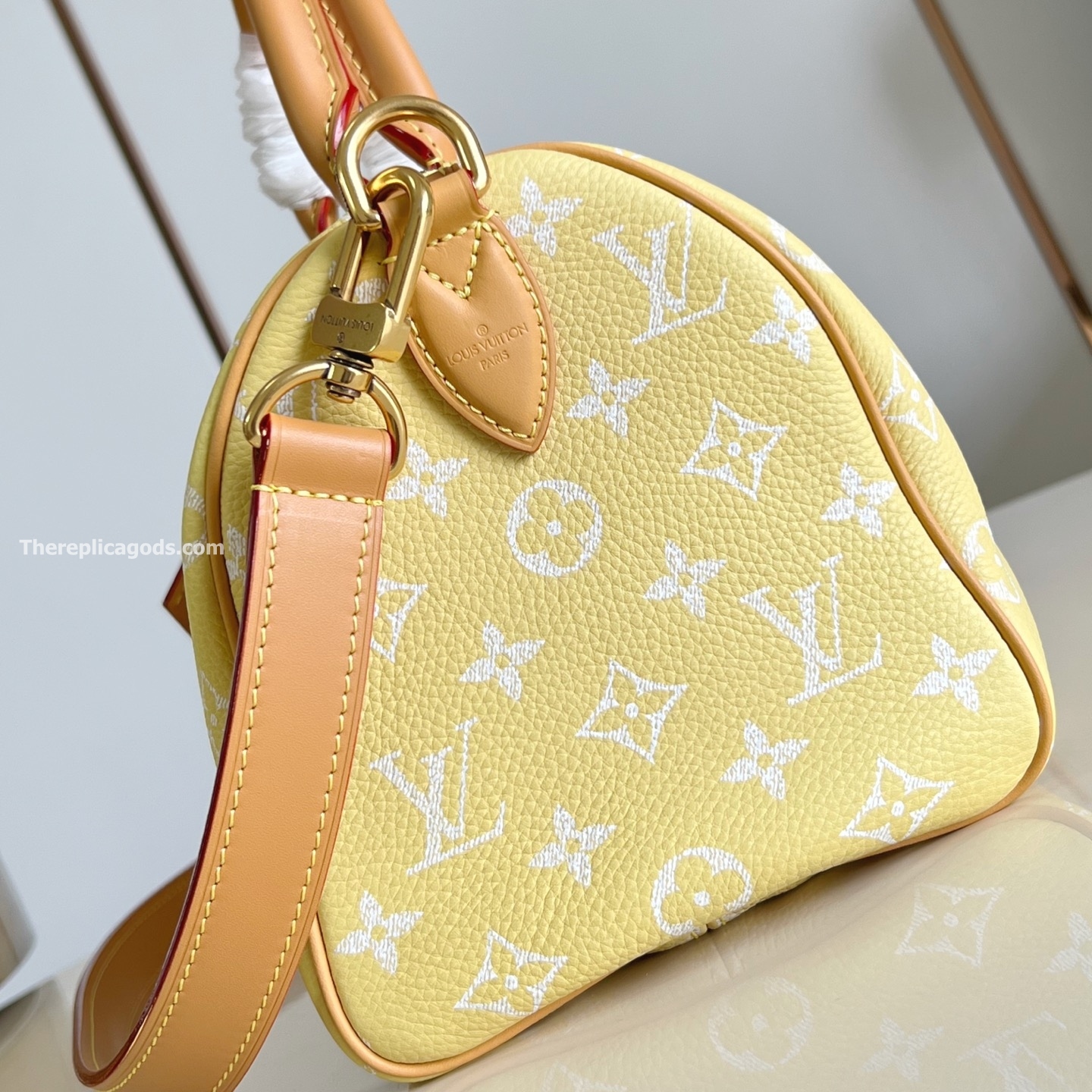 SPEEDY P9 BANDOULIERE 25 BAG IN YELLOW M24426