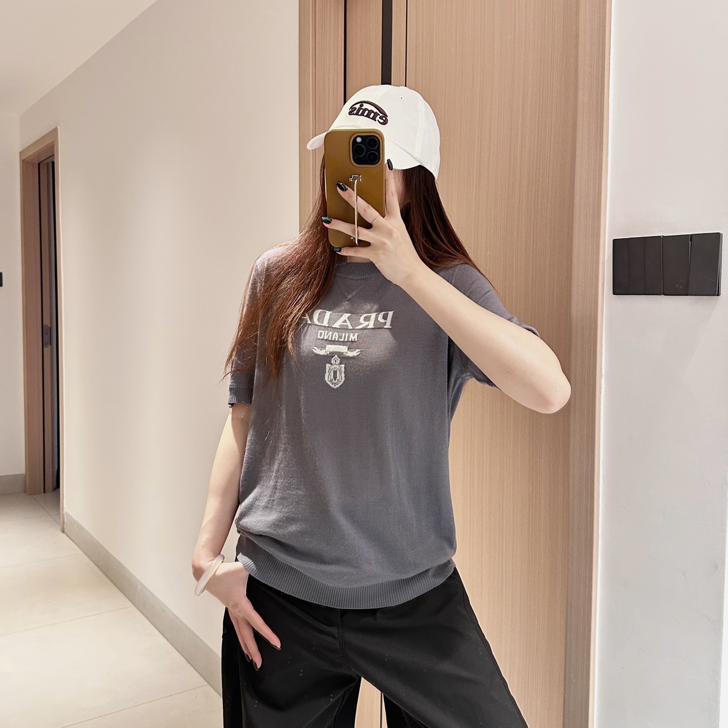 LOGO-INTARSIA KNITTED SHORT-SLEEVE T-SHIRT IN GREY - TP574