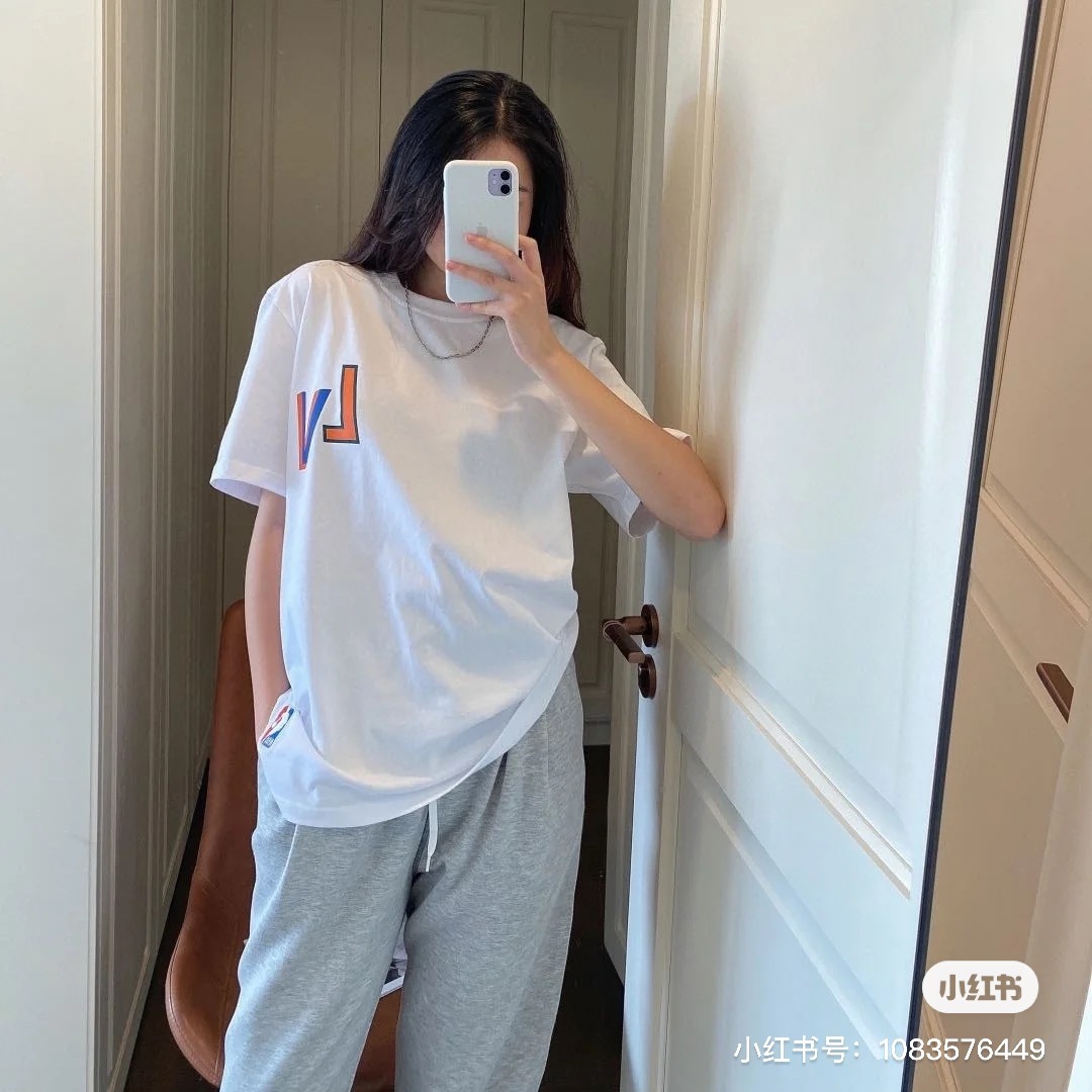 LV x NBA BASKETBALL SHORT-SLEEVED T-SHIRT IN WHITE - TP582