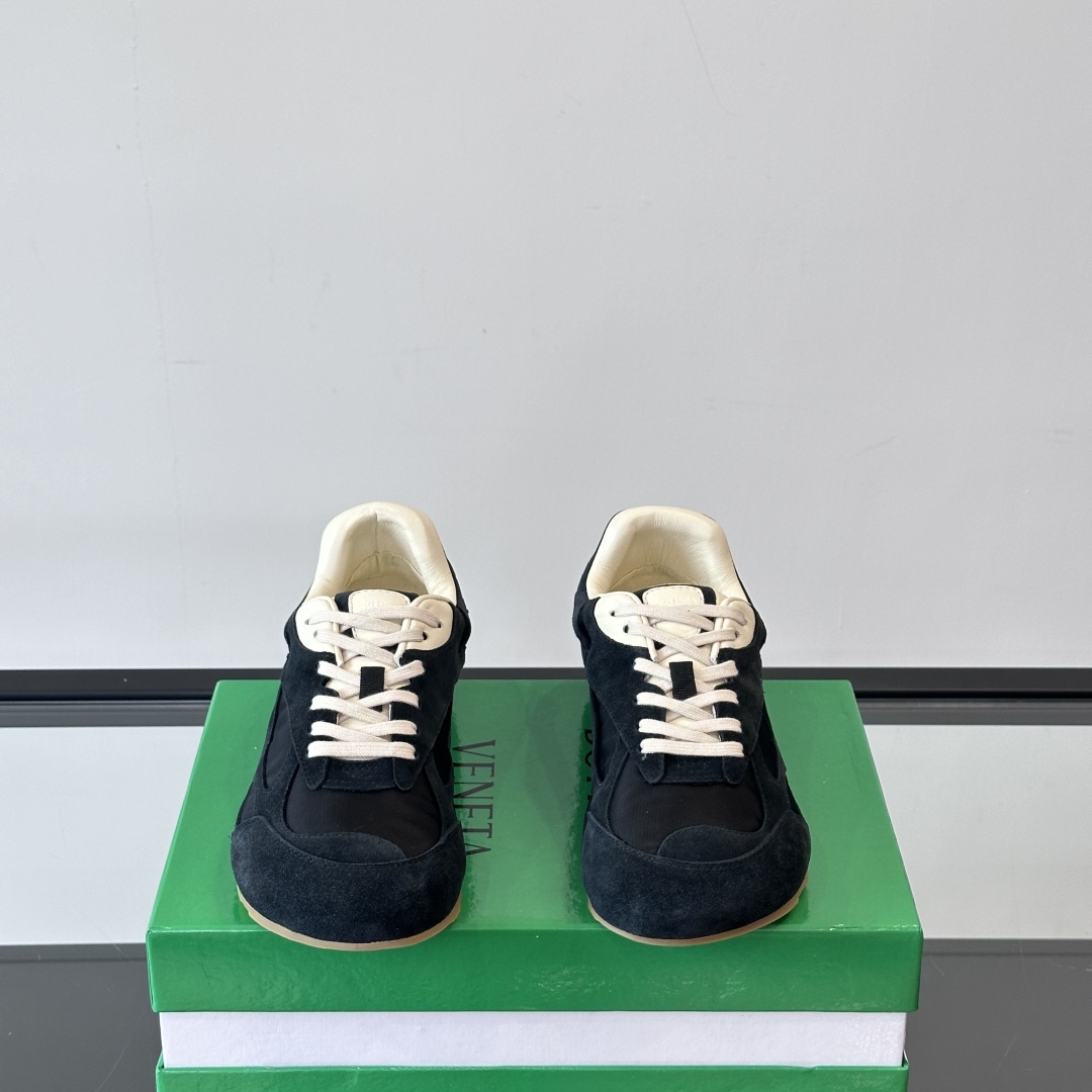 ORBIT FLASH SNEAKERS IN BLACK - BV23