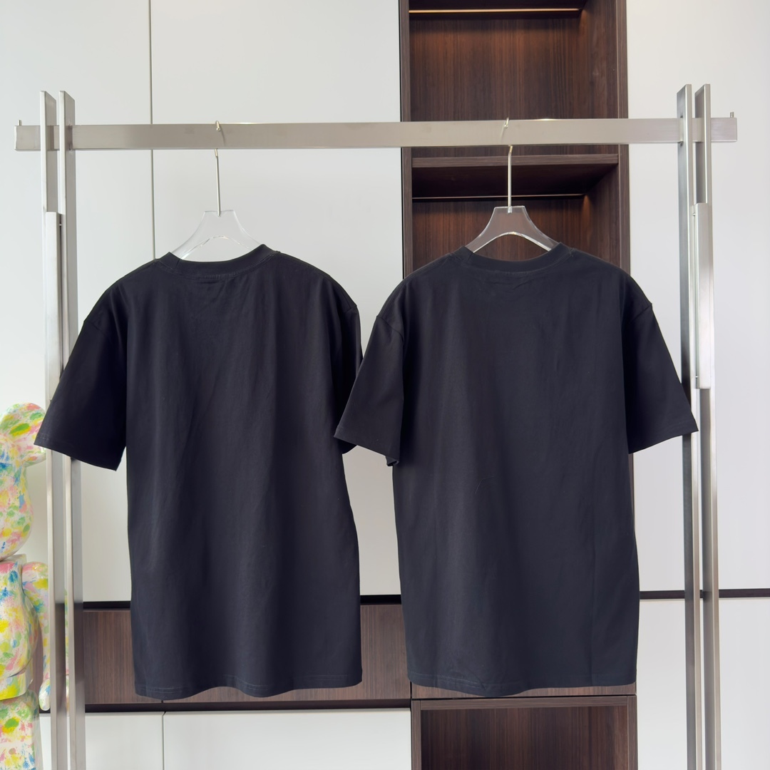 COTTON JERSEY T-SHIRT WITH EMBROIDERY IN BLACK - TP614