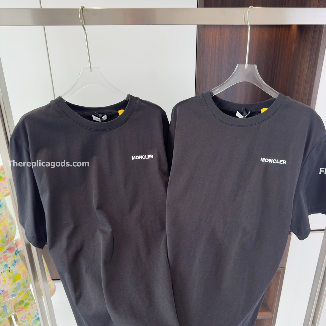 x FRGMT MAXI LOGO COTTON T-SHIRT IN BLACK - TP623