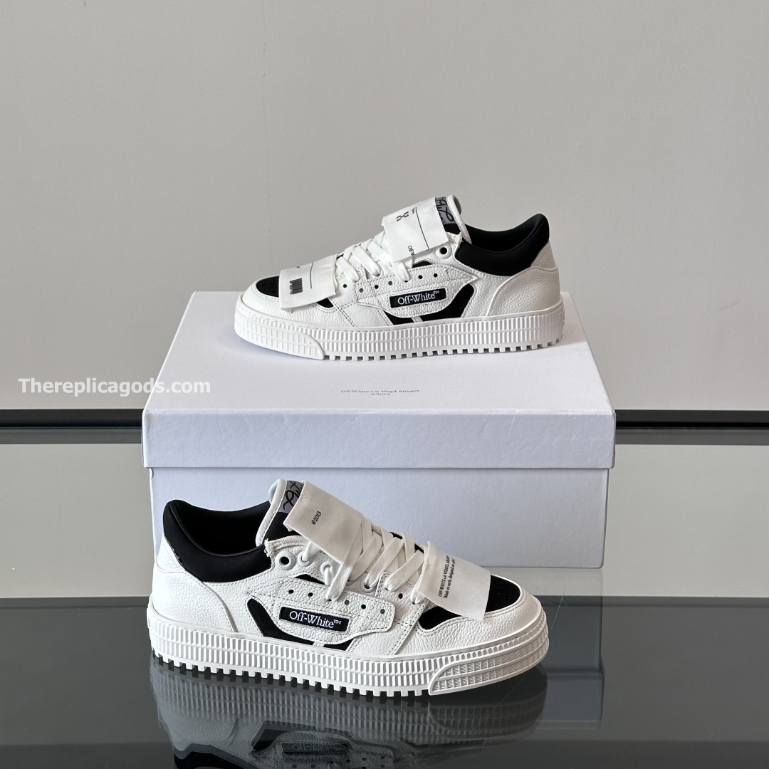 3.0 OFF-COURT SNEAKERS IN WHITE AND BLACK - OW50