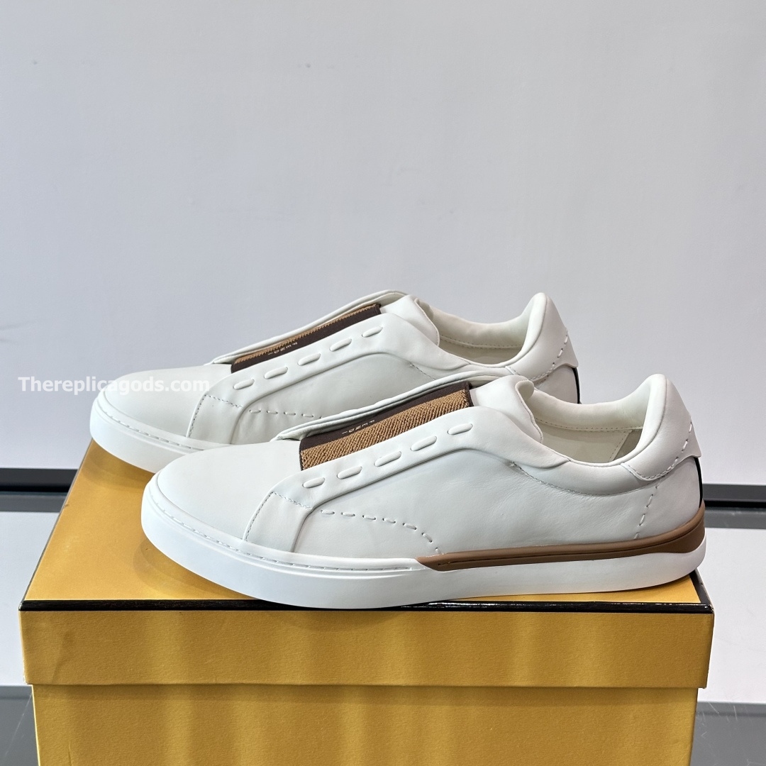 CITY TRAINERS WHITE LEATHER LOW-TOPS - FD187