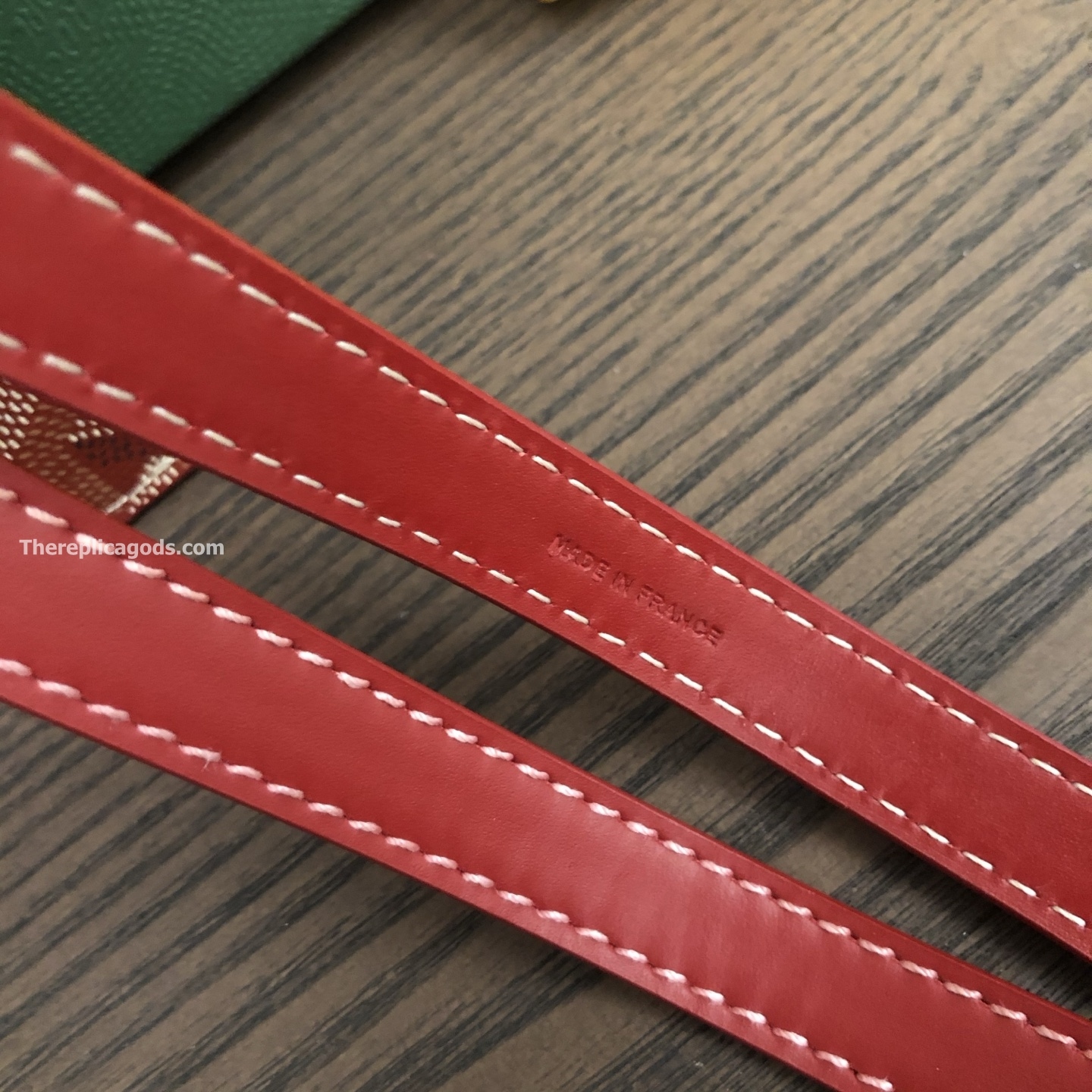 MONTMARTRE GM CASE IN RED