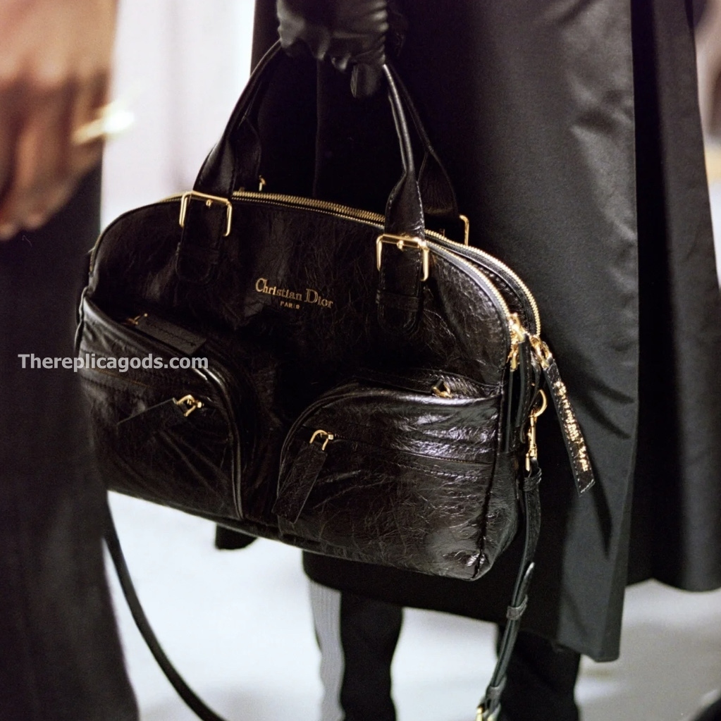 MEDIUM GRAND TOUR BOWLING BAG BLACK CRINKLED CALFSKIN