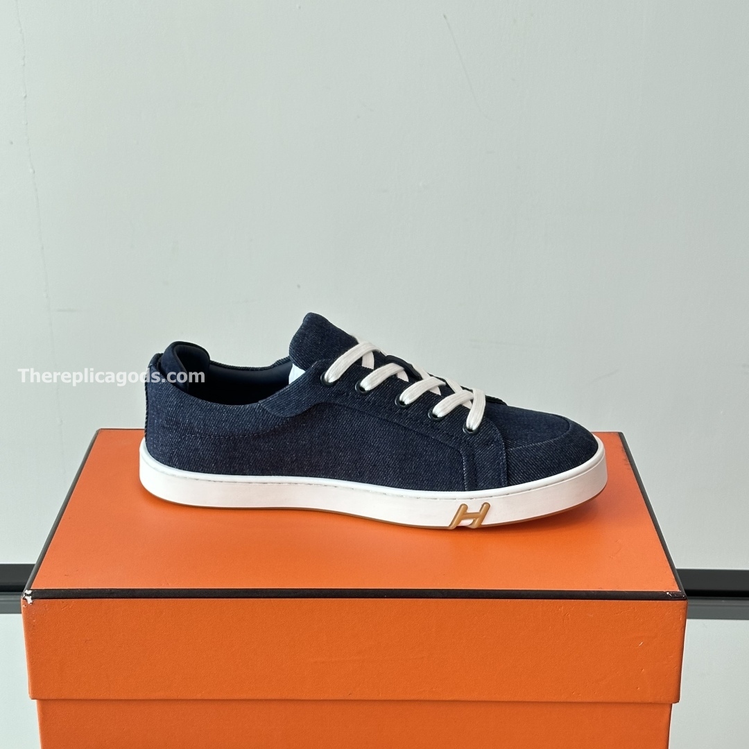 KID SNEAKERS IN BLUE - H273