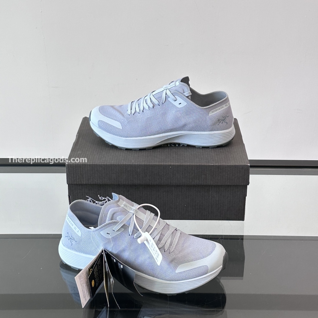 NORVAN SL 2 SNEAKERS IN LIGHT BLUE