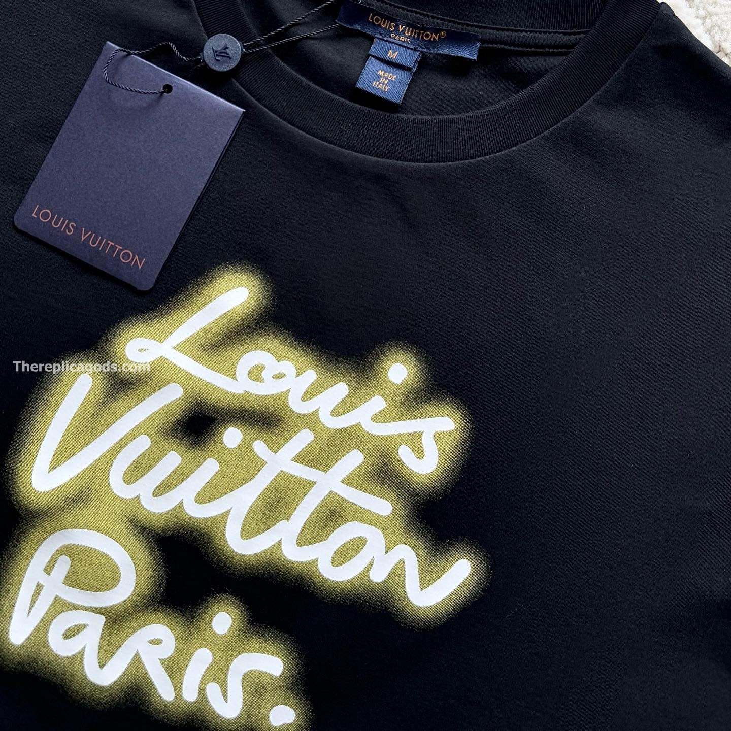 GLOW SIGNATURE T-SHIRT IN BLACK - TP559