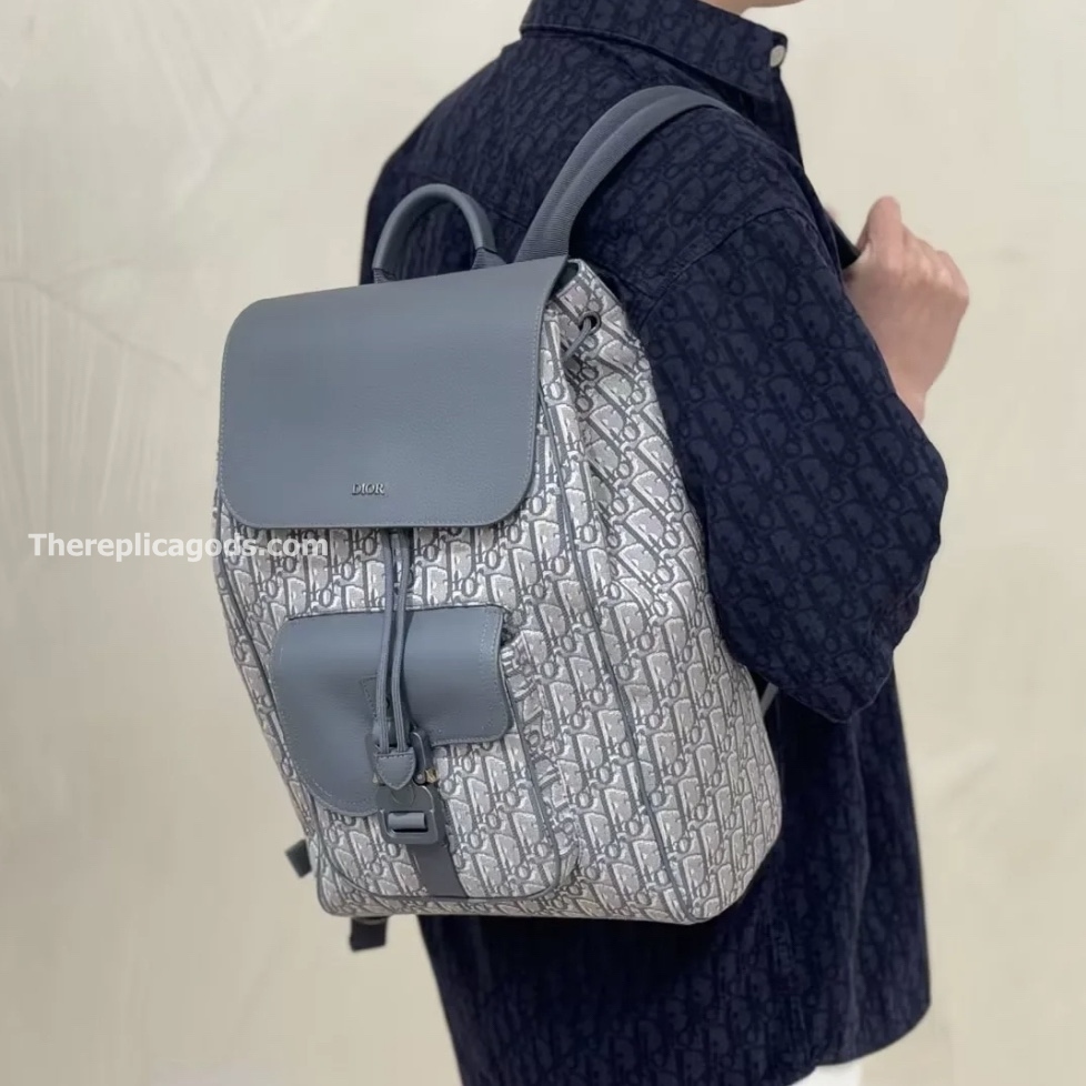 SADDLE BACKPACK WITH FLAP GREY GRAINED CALFSKIN