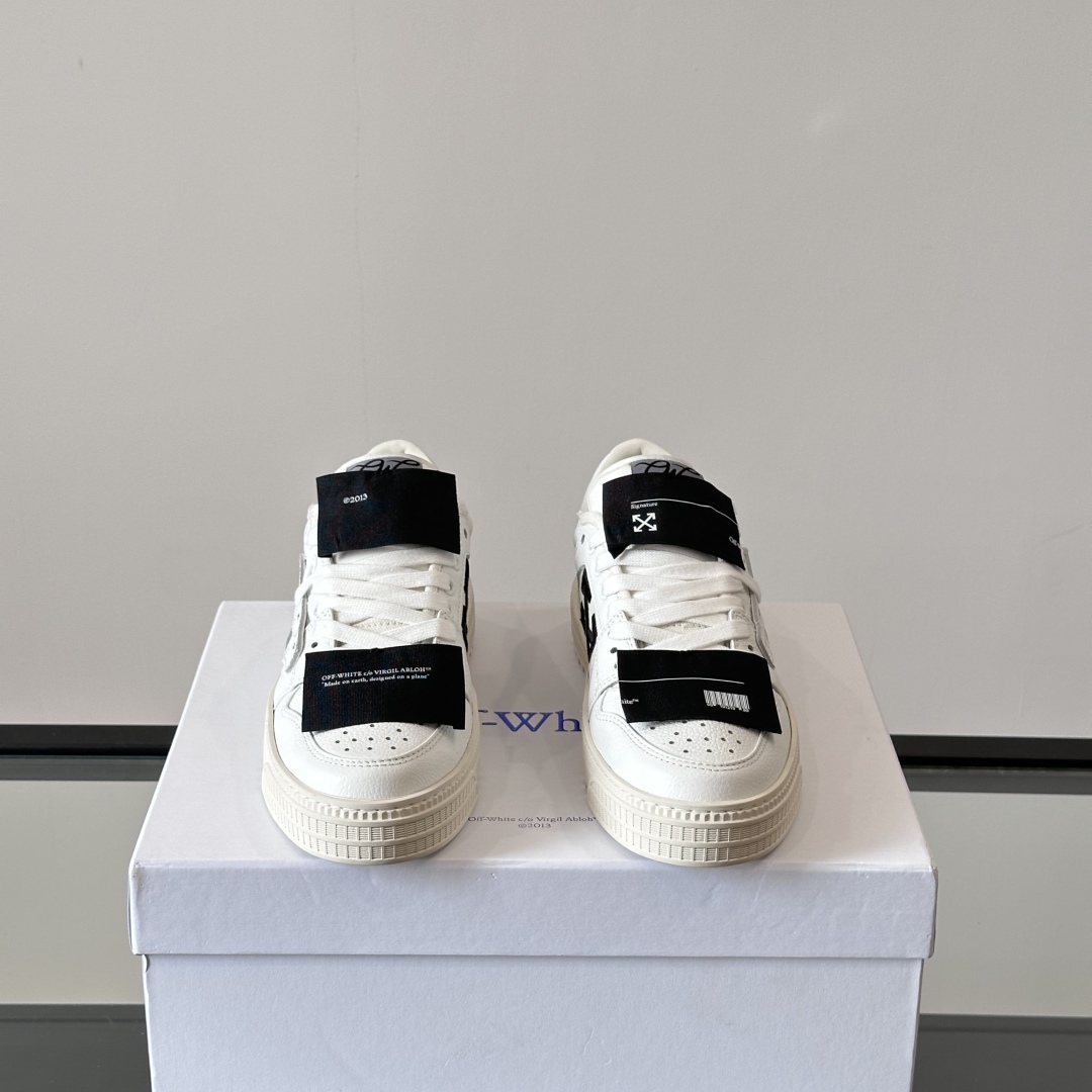 3.0 OFF-COURT SNEAKERS IN WHITE - OW51