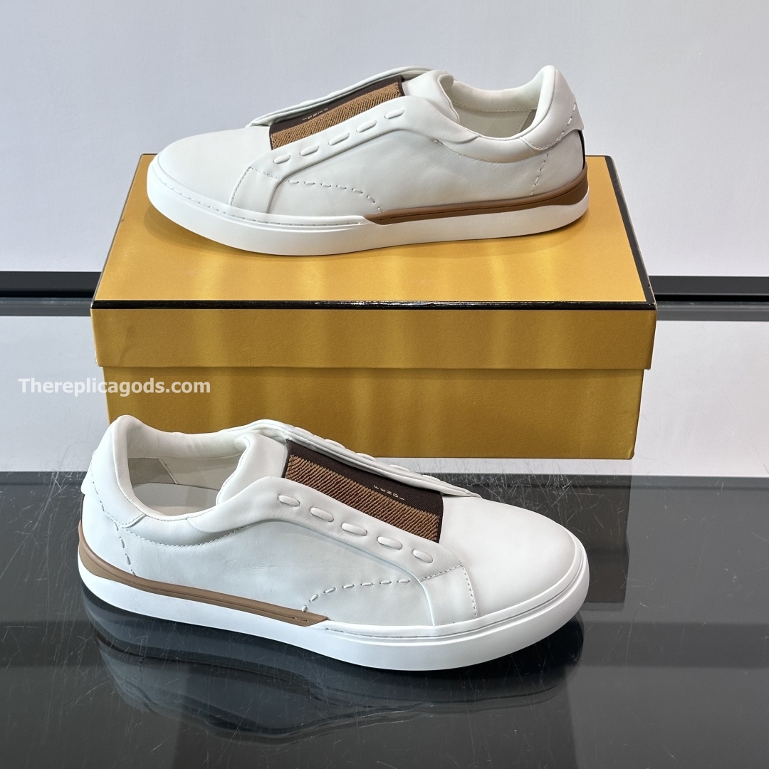 CITY TRAINERS WHITE LEATHER LOW-TOPS - FD187
