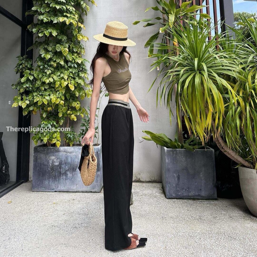 LOGO BANDED CROPPED TROUSERS IN BLACK - TP568