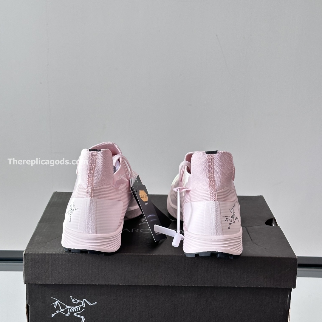 NORVAN SL 3 SNEAKERS IN PINK