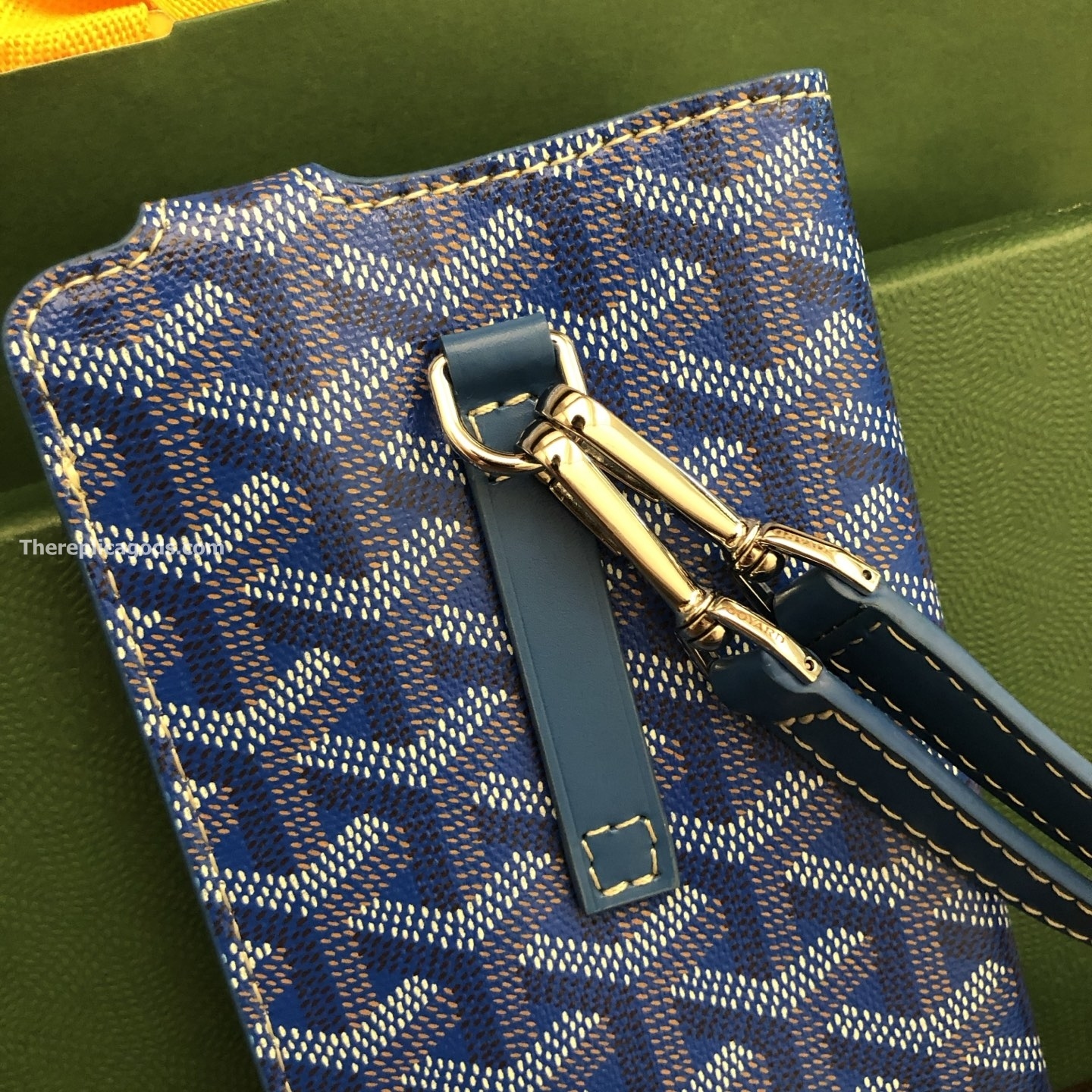 MONTMARTRE GM CASE IN BLUE