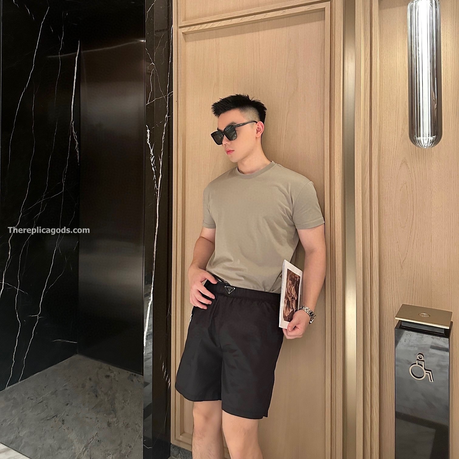 NYLON SHORTS IN BLACK - TP645