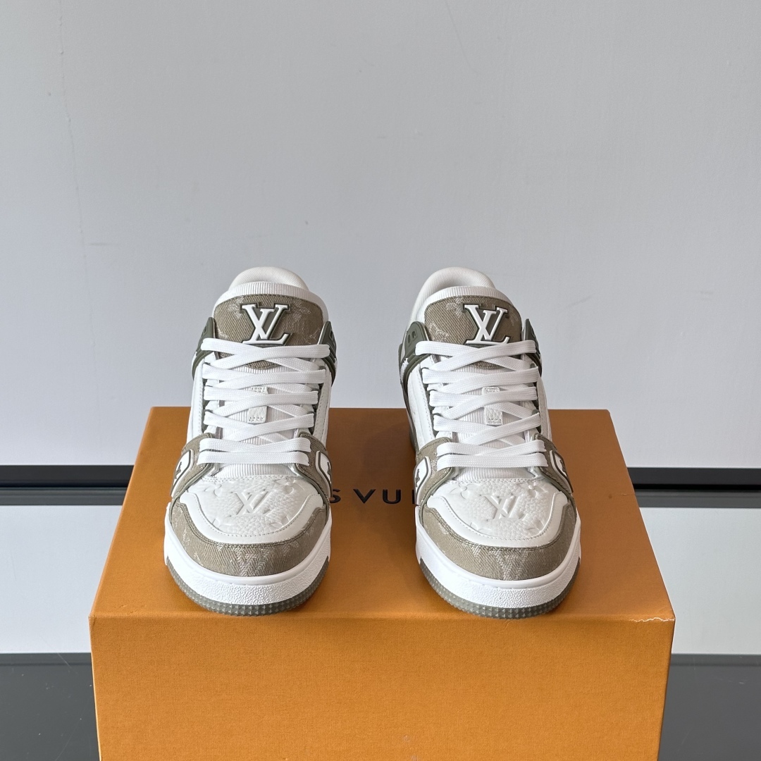 TRAINER SNEAKERS IN KHAKI GREEN - LV948