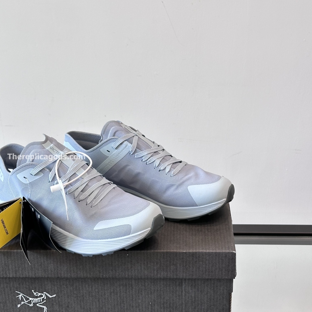 NORVAN SL 2 SNEAKERS IN LIGHT BLUE