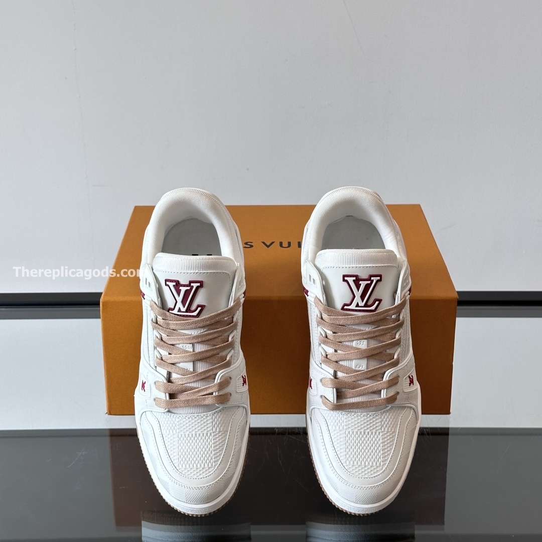 TRAINER SNEAKERS IN WHITE - LV937
