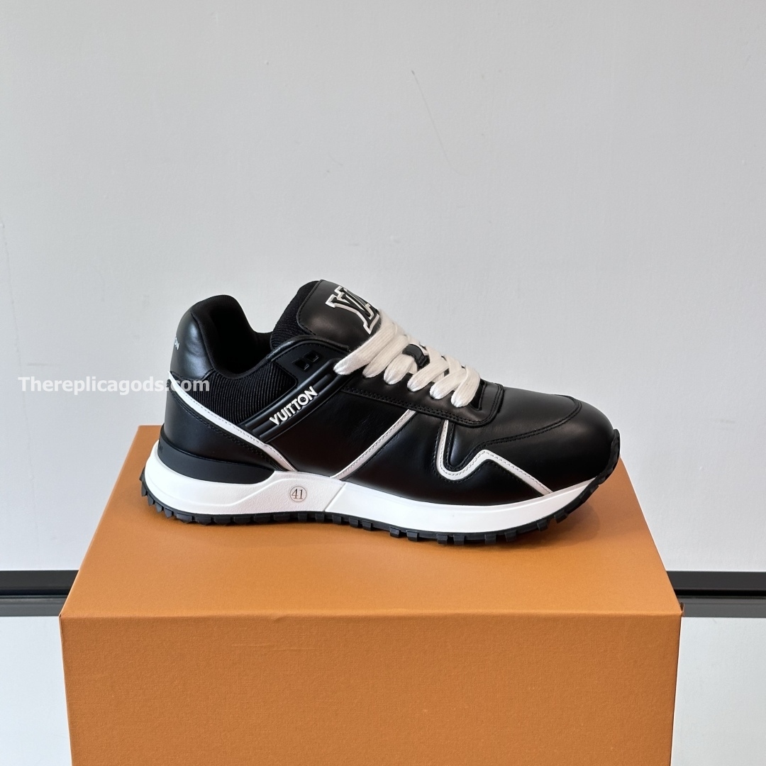RUN AWAY MAXI SNEAKERS IN BLACK - LV942