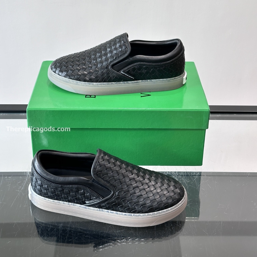 SERENA SNEAKERS IN BLACK - BV31