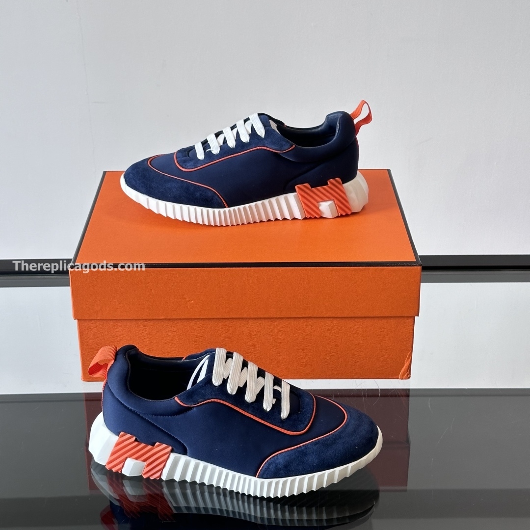 BOUNCING SNEAKERS IN BLUE - H262