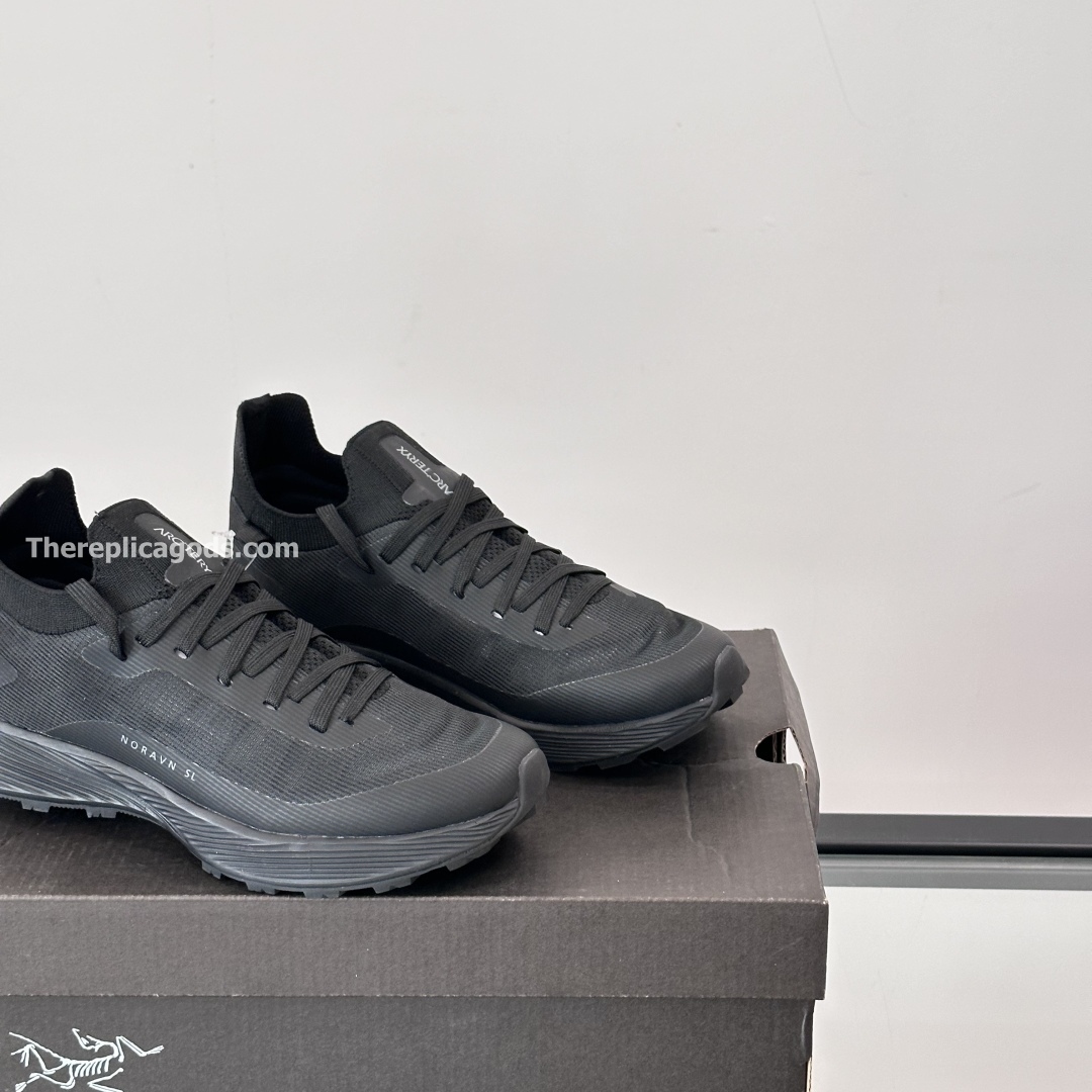 NORVAN SL 3 SNEAKERS IN BLACK